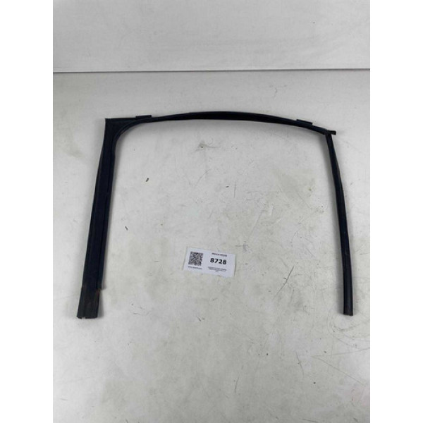 Borracha Da Porta Traseira Direita Canaleta Polo 1.6 2014