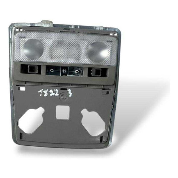 Luz Salão Teto Cortesia Chevrolet Tracker 2021 P26291058