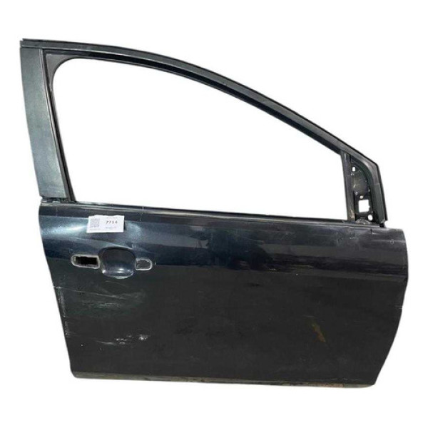 Porta Dianteira Direita Ford  Focus 2009 A 2013 Detalhe