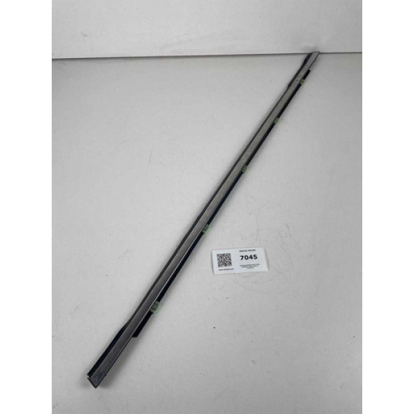 Pestana Externa Porta Dian. Esquerda Azera 2007/11 C/detalhe