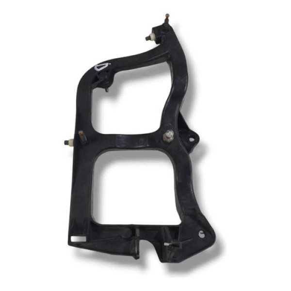 Suporte Farol Direito Gm S10/blazer 1996 1999