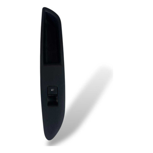 Botao Vidro Traseiro Direito Tracker 2015/2016