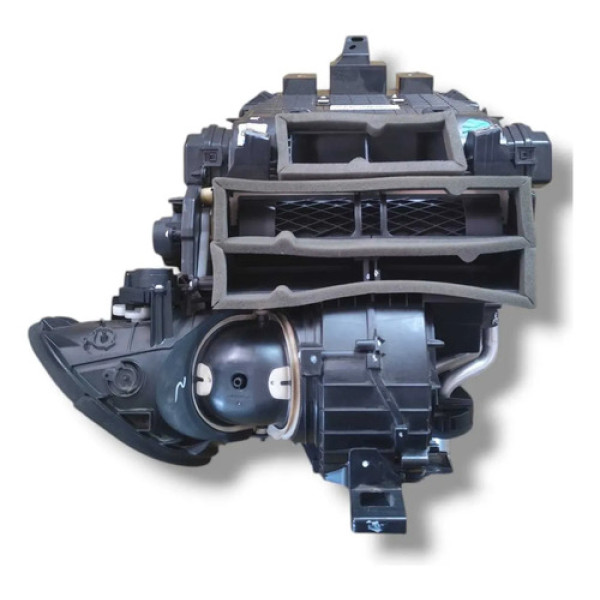 Caixa Evaporadora Ventilação Peugeot 208 2023 26