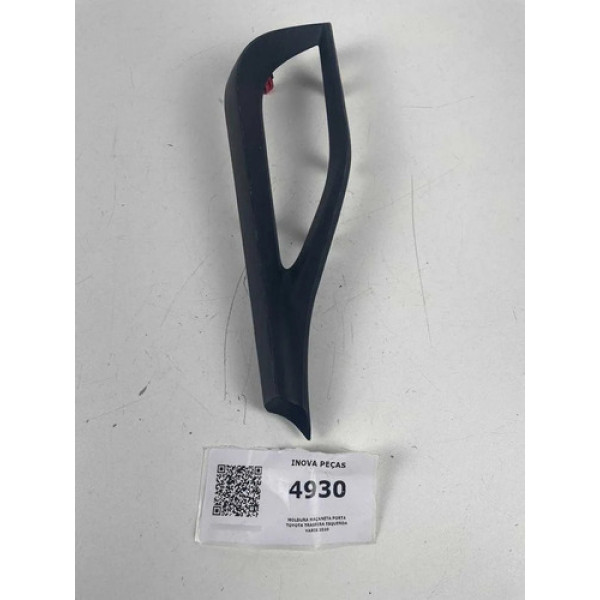 Moldura Maçaneta Porta Toyota Traseira Esquerda Yaris 2020 Prateado Dianteira/traseira