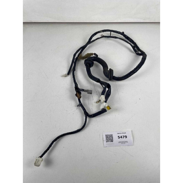 Chicote Tampa Traseira Nissan Tiida Hatch 1.8 16v 2007/13