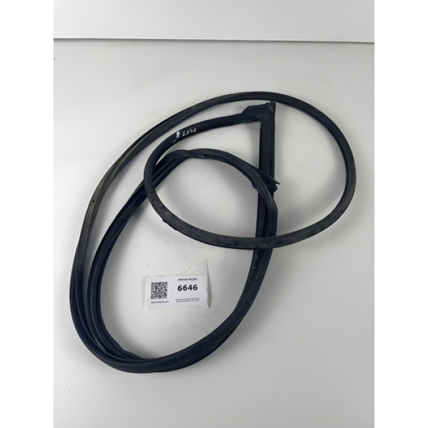 Borracha Da Porta Dianteira Esquerda Corolla 2015 2020